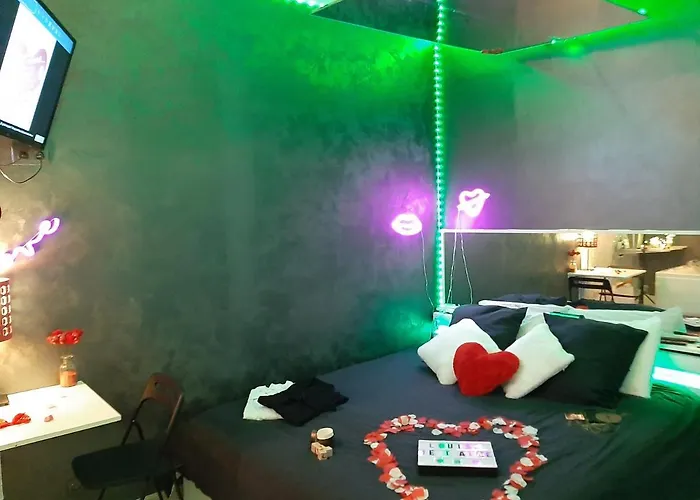 Loveroom